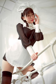 [Internet-Berühmtheit COSER Foto] Zhou Ji ist ein süßes Häschen - Brillenmädchen