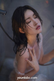 [Youmi YouMi] Shen Mengyao in de badkamer