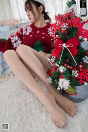 Wanping "Red Wine and Christmas" [Iss to IESS] Lindas pernas em meias