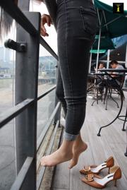 Yu Sai "Kuris" [IESS] Schöne Beine in Strümpfen