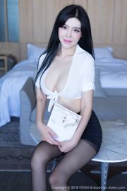 Liu Yuer "A secretária feminina de camisa branca e meias pretas" [Youmihui YouMi] Vol. 238