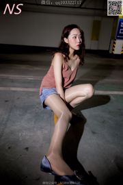 Little Zhu Yin "The Girl with Beautiful Legs in Stockings in the Underground Garage" [Nasi Photography]