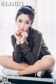 Model Xiao Xiao "Gadis Manis dengan Celana Panas" [Kabinet Li]