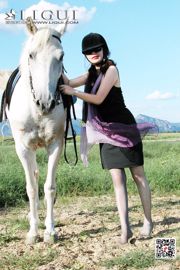 Hohes Beinmuster "White Horse Girl Beauty" [LIGUI] Schöne Beine und Seidenfüße