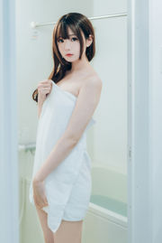 [Net Red COSER Photo] Weibo Girl Paper Cream Moon Shimo - ВЕСНА