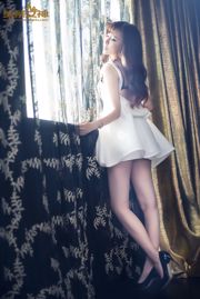 [秀 人 XiuRen] No.2256 Zhizhi Booty "Costume blanc + bas noir uniforme de travail"