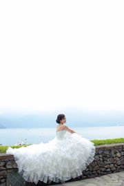 Zhang Kaijie/Zhang Yunfei "Sun Moon Lake + Paper Church (Wedding Dress)"